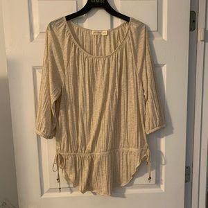Woman’s Tunic Blouse